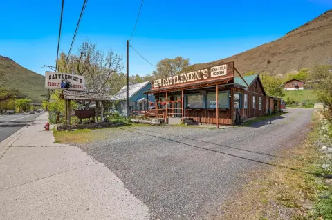 Riggins Restaurant and Residential Opportunity