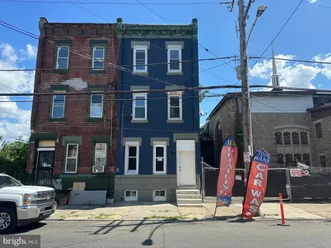 North Philadelphia Three-Unit Building