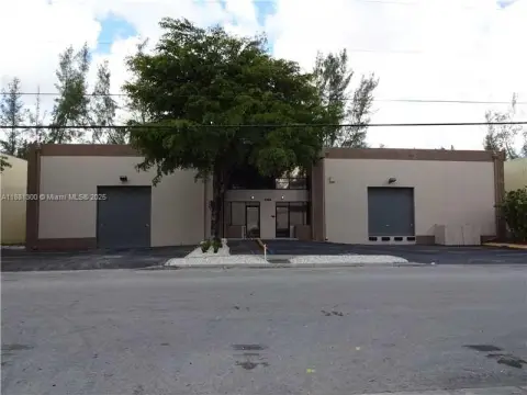 Doral Office Warehouse For Lease