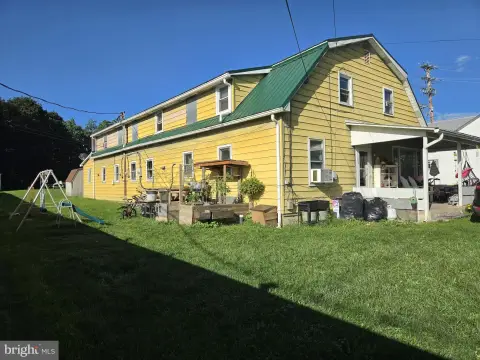 Triplex with Three-Bedroom Units