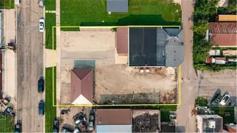 Commercial Land with Parking