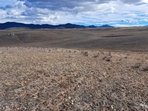 Hartsel Land with Mountain Views
