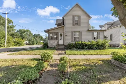 Two-Story Quadplex