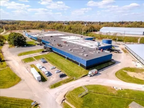 Warehouse with Loading Docks