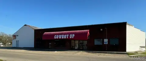 Kennett Commercial Property For Sale