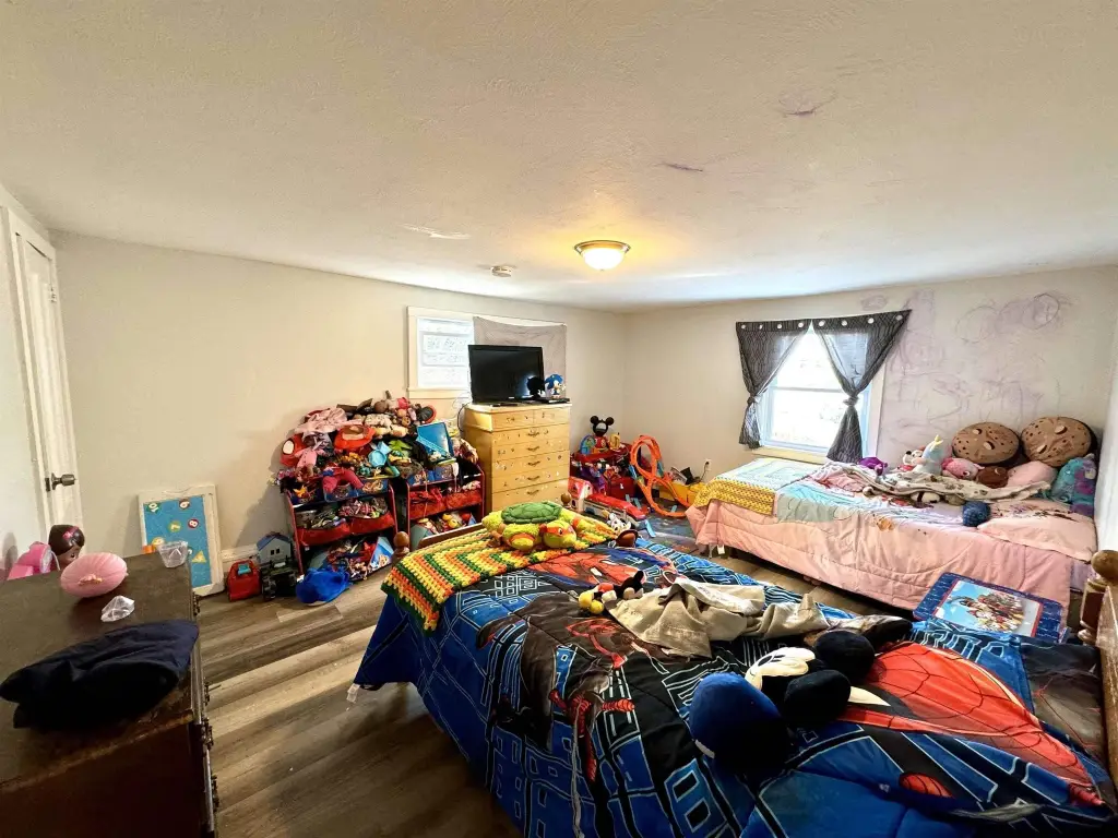 Picture 8
