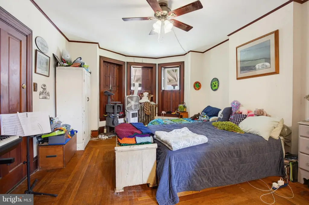 Picture 10