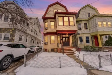 Newark Multi-Family Home For Sale