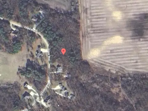 Spacious Lot in Essex Landing