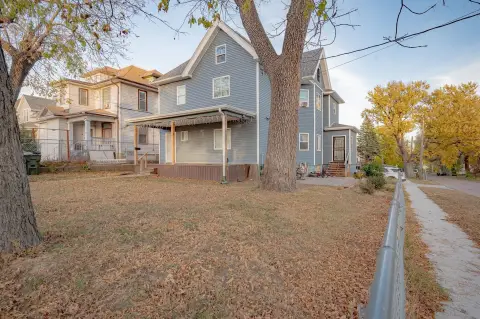 Inviting Duplex in Sioux City