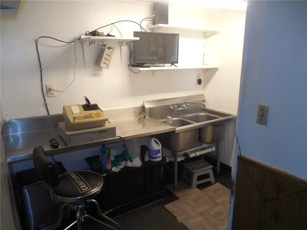 Picture 11