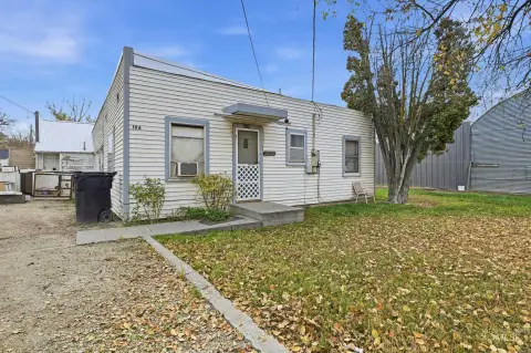 Parma Commercial Property with Apartment