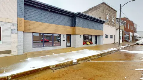 Updated Commercial Building in Alta