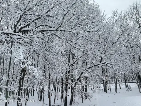 Land in Indian Mountain Lake