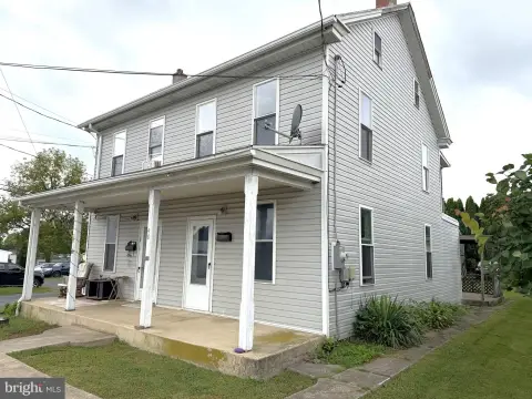 Duplex with Storage Building