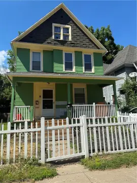 Duplex with Fenced Yard