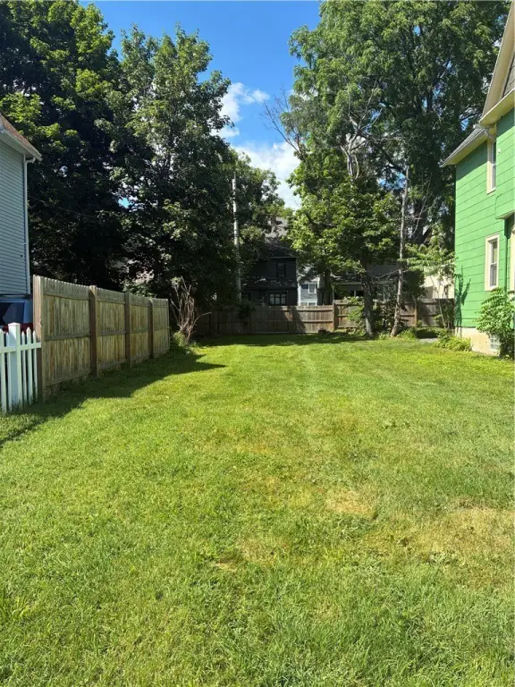 Picture 4