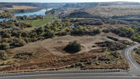 Hagerman, ID Waterfront Land