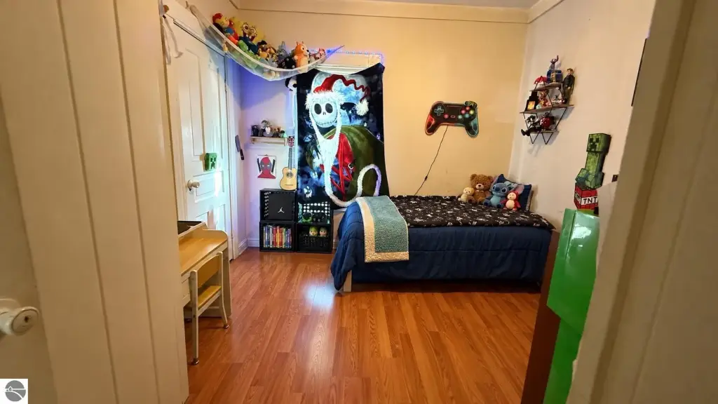Picture 33