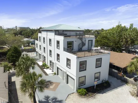 Duplex Near Bid-A-Wee Beach