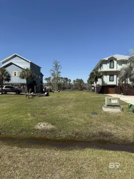 Waterfront Land on Canal