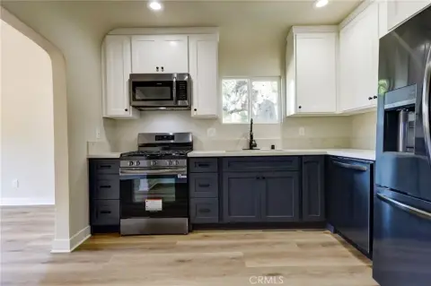 Renovated Los Angeles Duplex For Sale