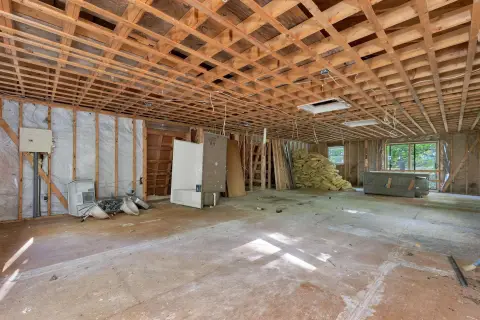 Mixed-Use Property with Garage