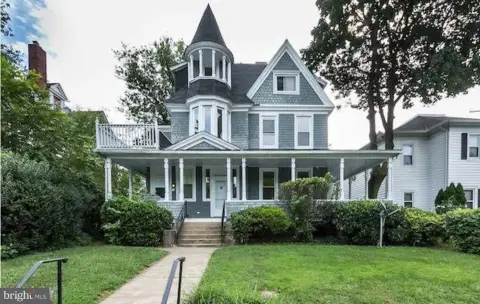 Victorian Triplex in Roland Park