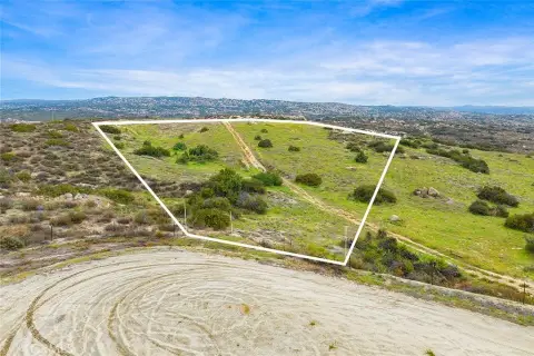 Land with Million-Dollar Views