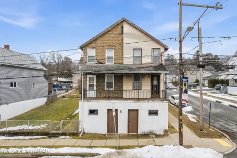 Multi-Family Home in Wilkes Barre