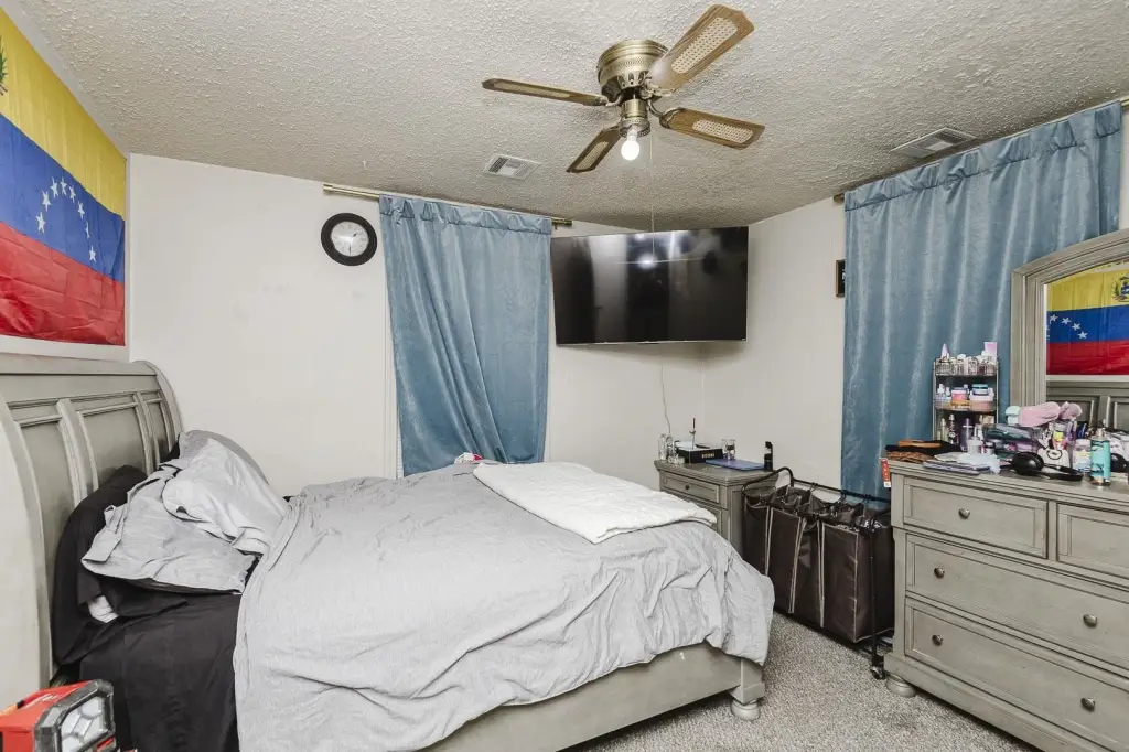 Picture 10