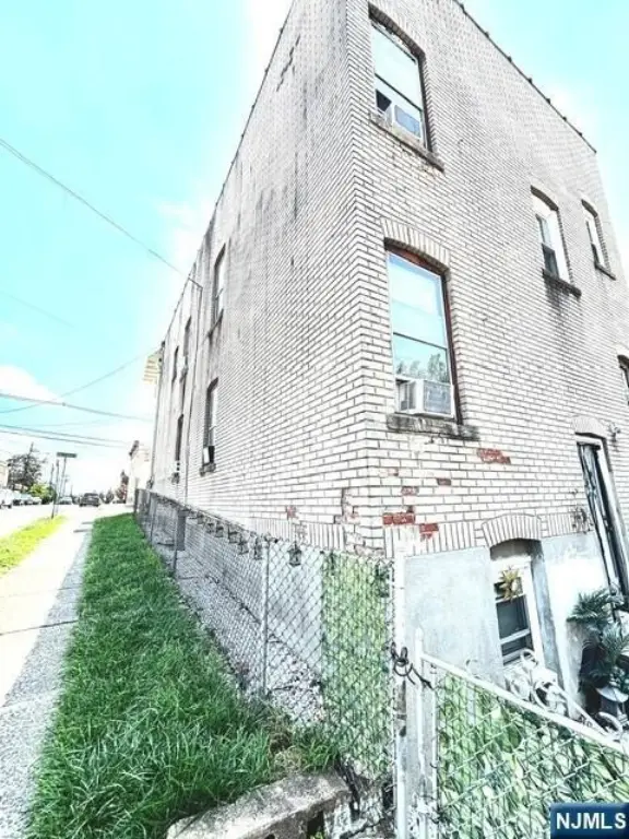 Picture 5