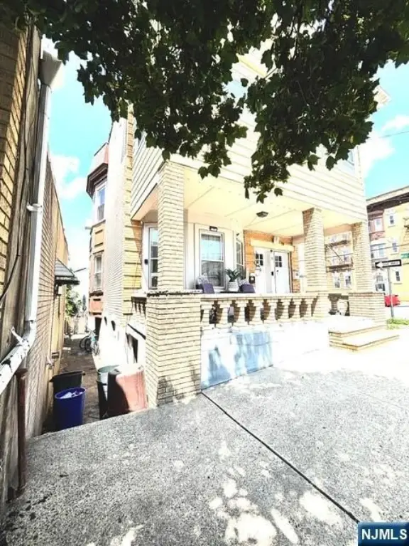 Picture 7