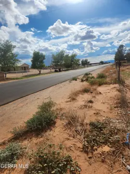 5 Acres in Homestead Meadows