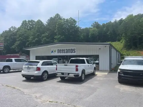 Retail/Office Building with Expansion Potential