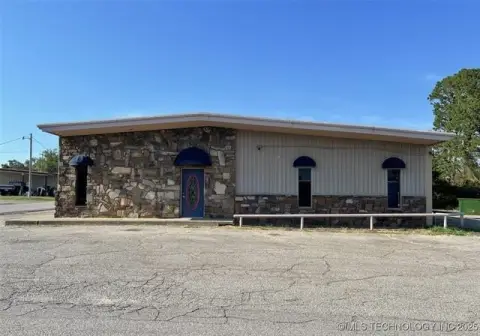 Picture of Office buildings at Turman St 301, Poteau, OK