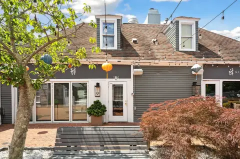 Equipped Restaurant Space with Highway Exposure