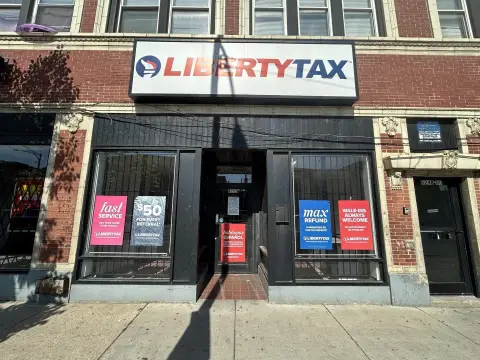 Western Avenue Storefront Opportunity