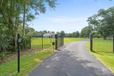 Fairhope Estate Parcel with Building