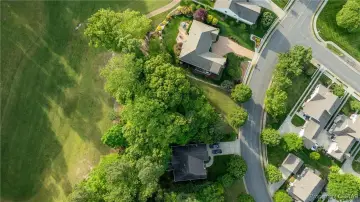 Golf-Front Lot in Stonehouse