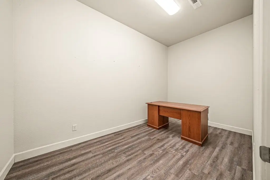 Picture 19