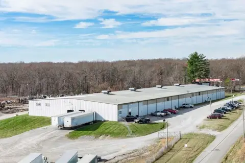 Crossville Warehouse with I-40 Visibility