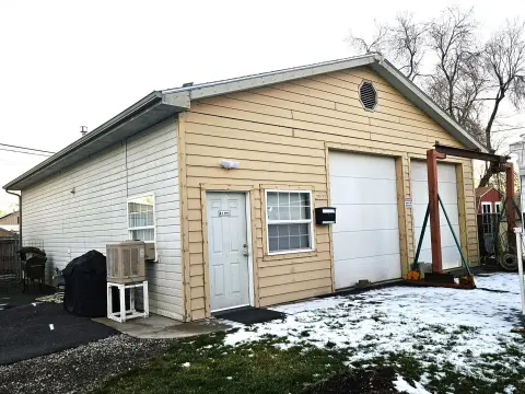 Heated Garage/Shop with Office