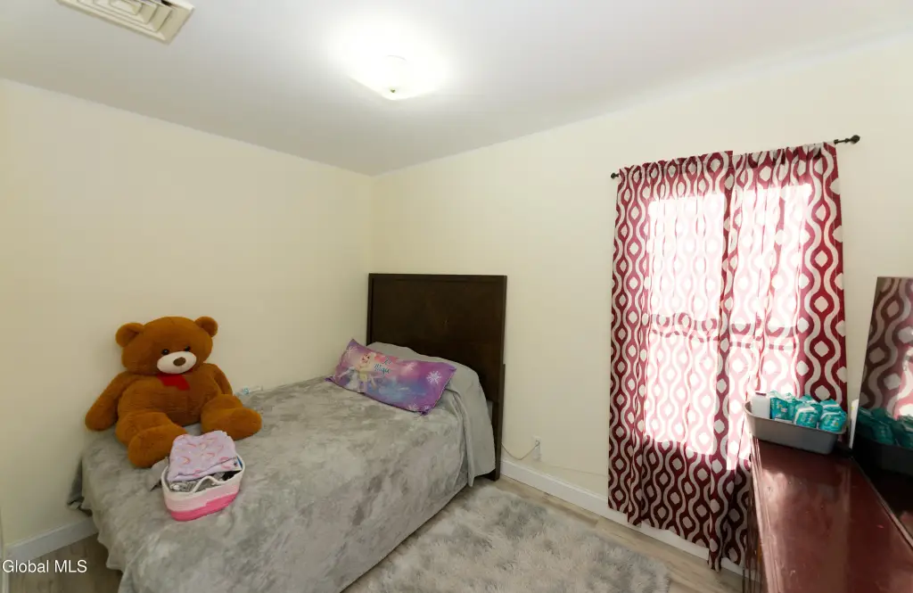 Picture 11