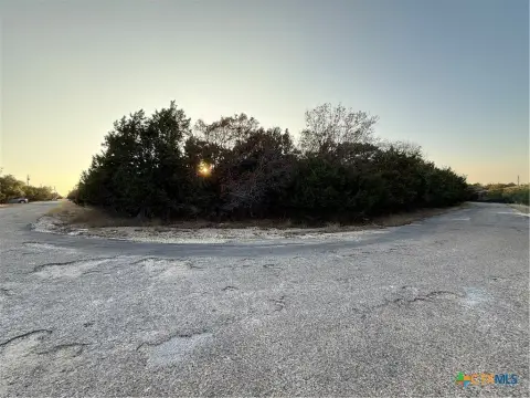 Flat Corner Lot in Temple