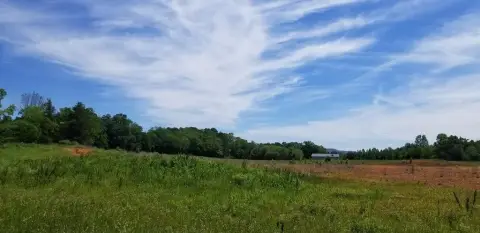 Unrestricted Land Near Sparta, TN