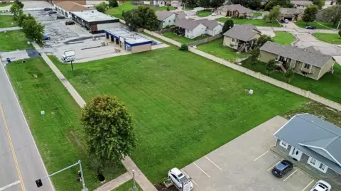 Commercial Land