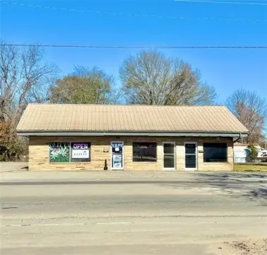 High-Visibility Commercial Property on Main