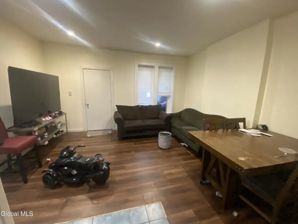 Picture 23