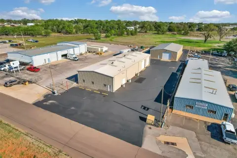 Multi-Building Flex Property